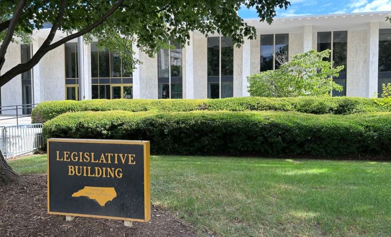 Lawmakers Approve New NC Congressional Districts